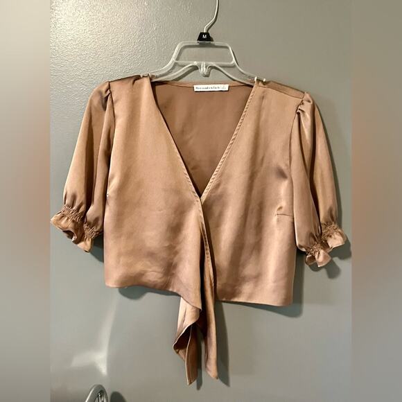 Abercrombie & Fitch satin crop tie blouse - Picture 2 of 7